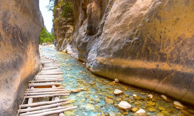Daratso: Discover Samaria, with professional hiking guide! - Exploring Crete’s Majestic Samaria Gorge with a Professional Guide