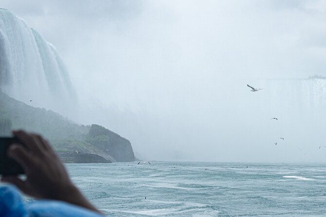 daredevil-walking-tour-with-maid-of-the-mist-boat-ride