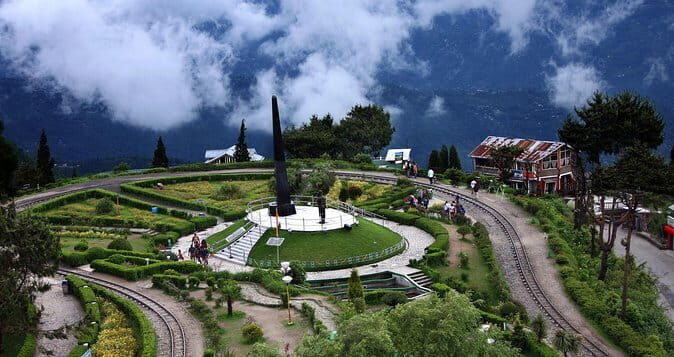 Darjeeling Full-Day Sightseeing Tour with Guide & Transports - What’s Included and How it Adds Value