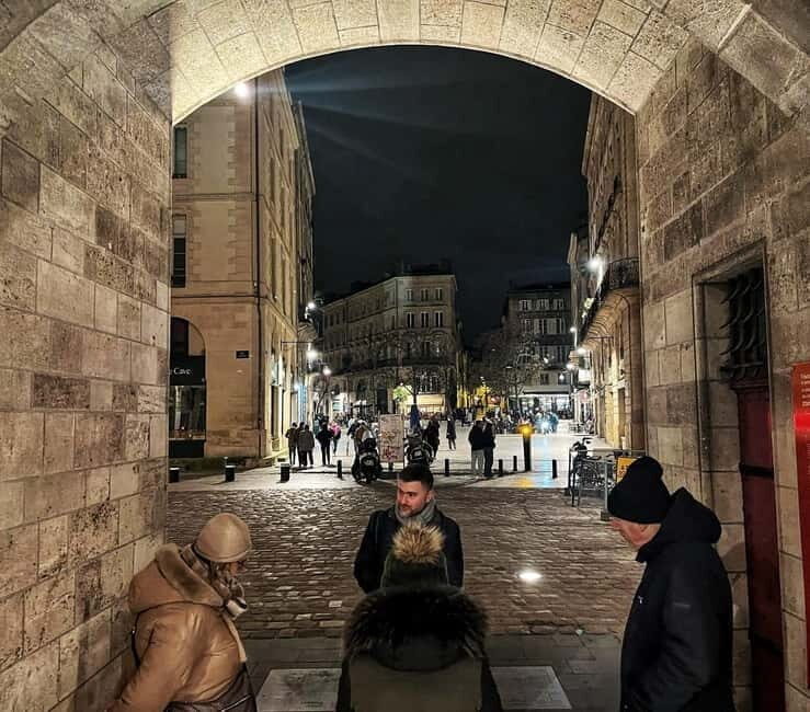 Dark Bordeaux: Ghosts, True Crimes, Eternal haunting Tales - A Walk Through Bordeaux’s Haunted Streets