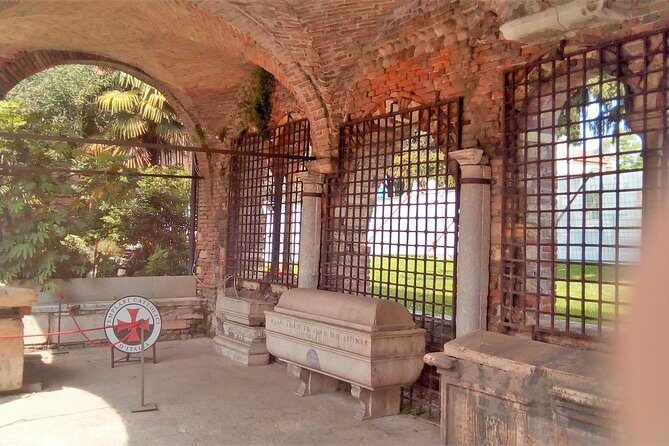 Dark Historical Verona Walking Tour - Authentic Stories and Experiences from Reviewers