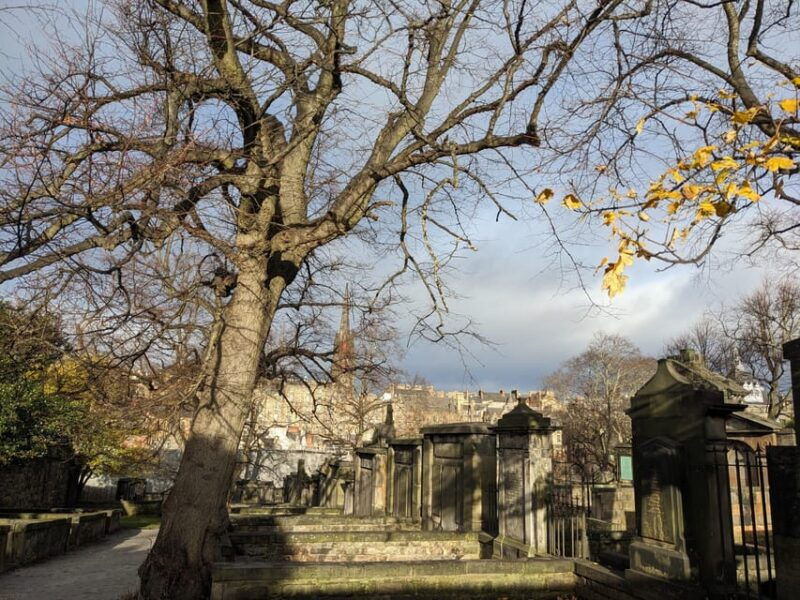 dark-stories-of-edinburgh-walking-tour-in-french