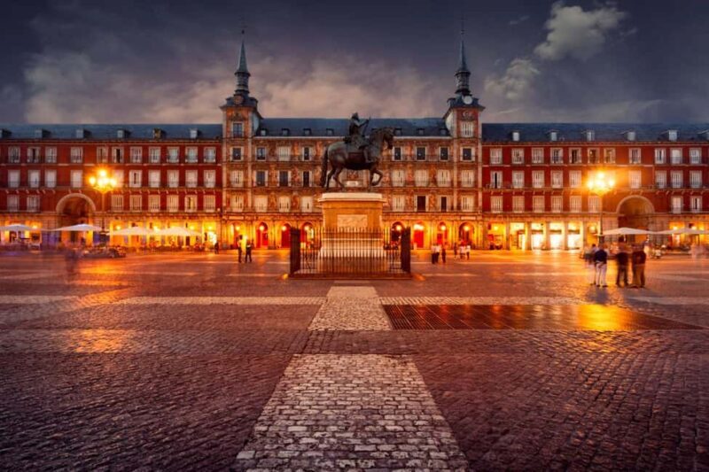 Dark Stories of Madrid  Private Walking Tour - A Closer Look at the Dark Stories of Madrid Tour