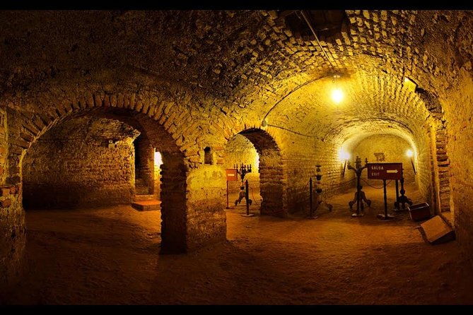 dark-tourism-at-the-catacombs-general-cemetery-of-lima