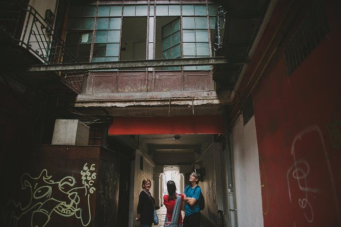 darkside-tour-of-bucharest-small-group