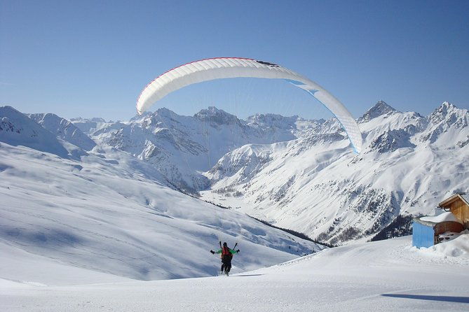 davos-absolutely-free-flying-paragliding-tandem-flight-1000-meters-high