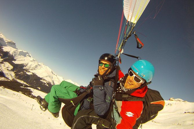 davos-absolutely-free-flying-paragliding-tandem-flight-1000-meters-high