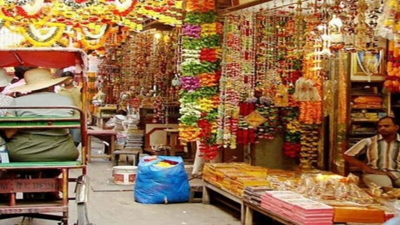 Day Customized Delhi Shopping Tour with Female Consultant - The Itinerary Breakdown: What to Expect