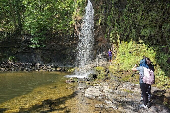 day-hike-the-brecon-beacons-amazing-six-waterfalls