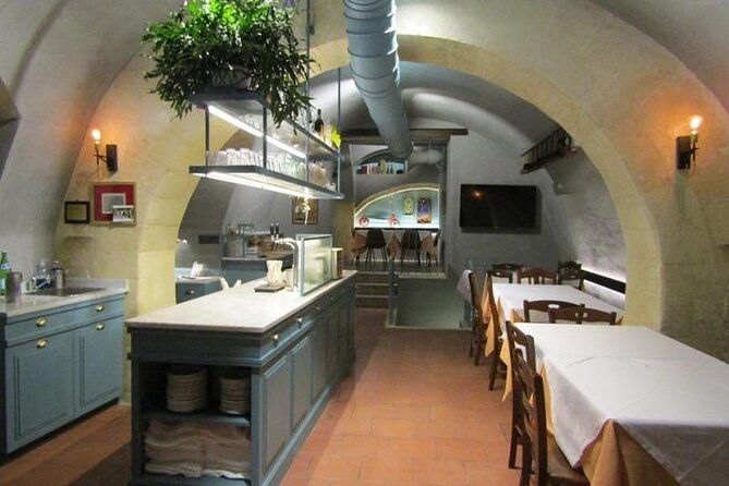 day-in-altamura-and-gravina-guided-tour-with-lunch-in-an-osteria