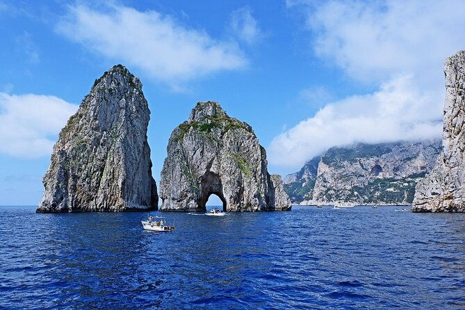 day-in-private-boat-with-skipper-from-salerno-to-positano