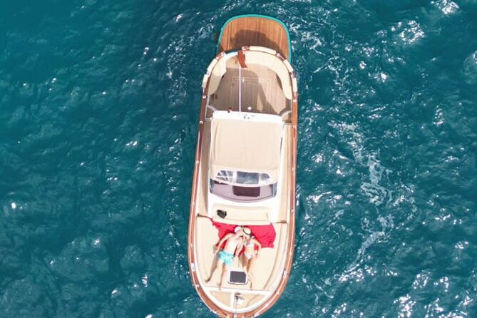 day-on-a-private-boat-on-the-amalfi-coast-3