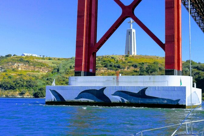 day-time-sunset-boat-tour-in-lisbon-with-portuguese-wine