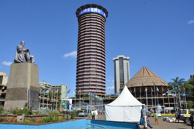 Day tour at the Nairobi city center - The Value of the Experience