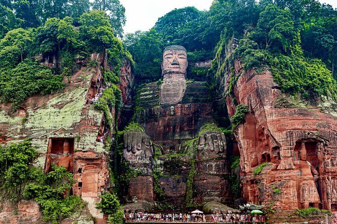 Day Tour: Chengdu Panda Breeding Base and Leshan Giant Buddha - What’s Included and What’s Not