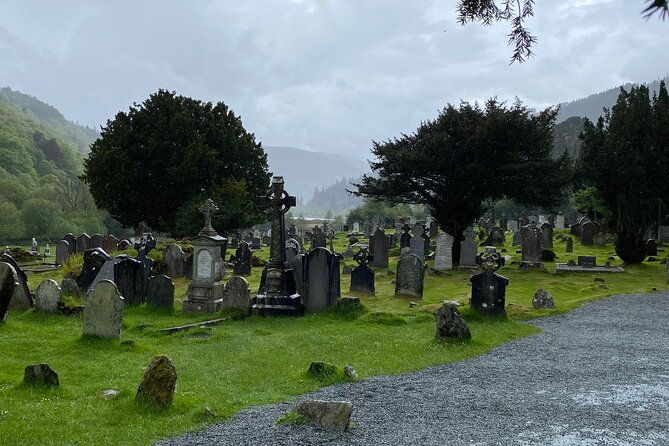 day-tour-from-dublin-wicklow-mountains-glendalough-powerscourt-2