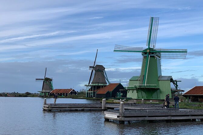 day-tour-giethoorn-afsluitdijk-and-zaanse-schans-with-boat-cruise