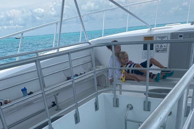 day-tour-glass-bottom-boat-in-islamorada-2