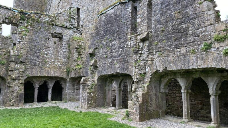 day-tour-hill-of-tara-trim-castle-boyne-valley-celtic-sites