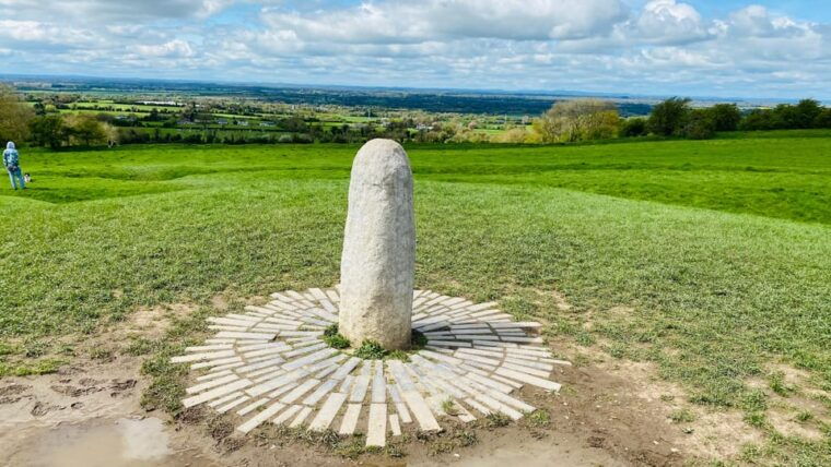 day-tour-hill-of-tara-trim-castle-boyne-valley-celtic-sites