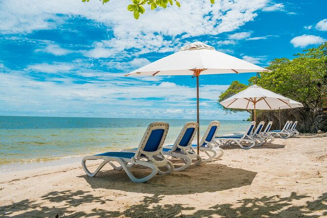 day-tour-isla-del-encanto-in-baru-and-rosario-islands