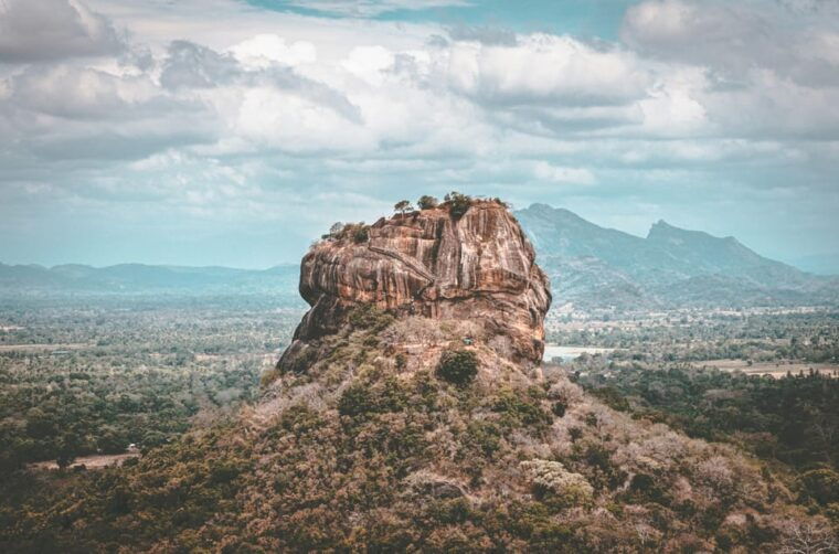 day-tour-kandy-to-sigiriya-excursion