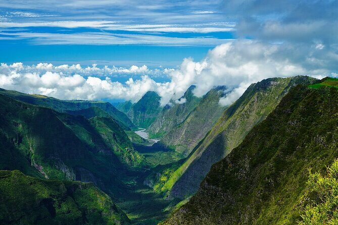 Day tour of the mountains to the Volcano + breakfast - Key Points