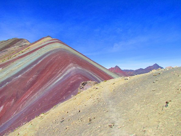 day-tour-rainbow-mountain-with-red-valley