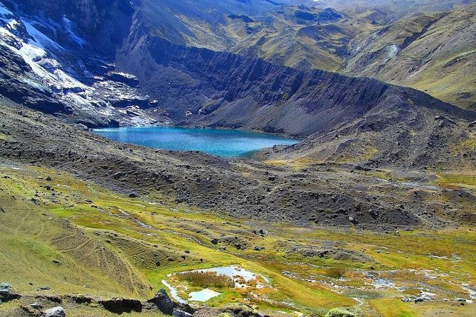 day-tour-rainbow-mountain-with-red-valley
