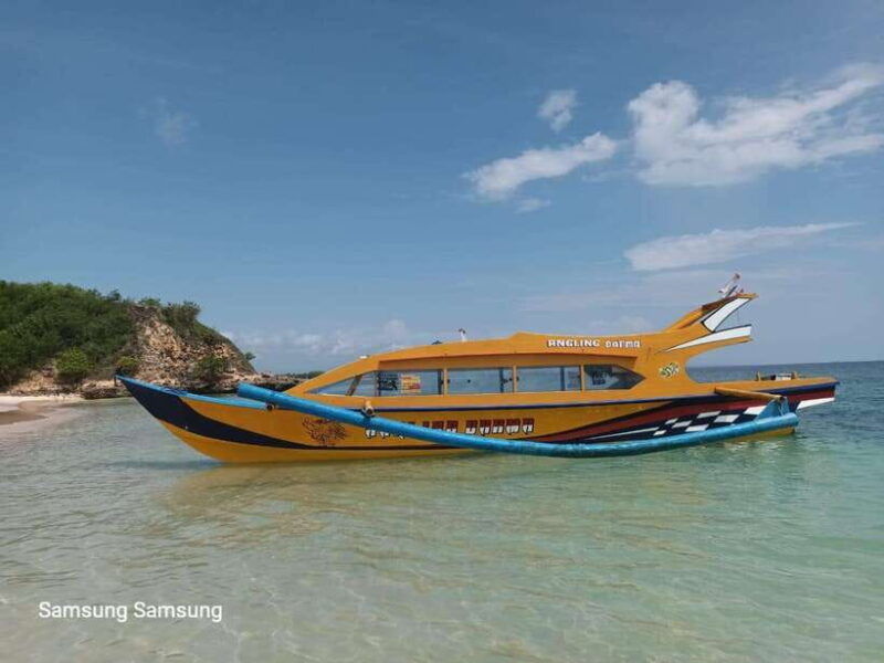 day-tour-southeastlombok-pink-beach-gili-island