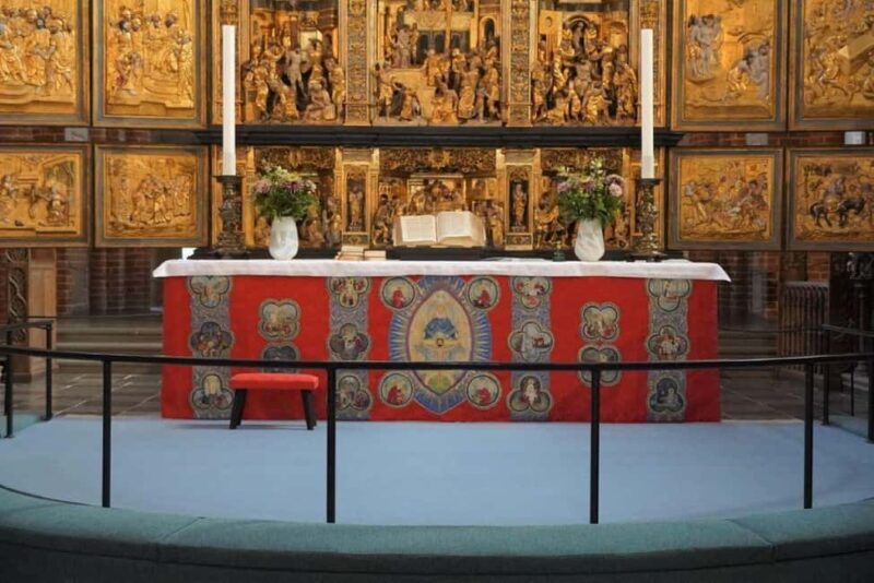 Day tour to: Cathedral, Viking Ships & a renaissance Palace - The Practicalities: What to Expect