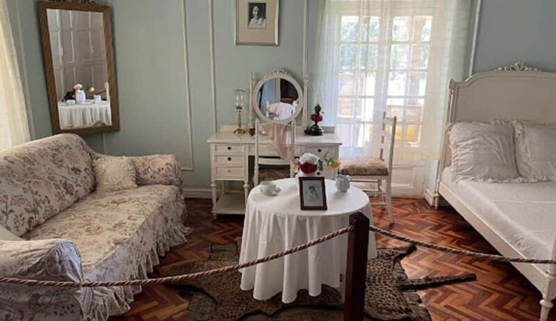Day tour to Giraffe Center and Karen Blixen Museum - Frequently Asked Questions
