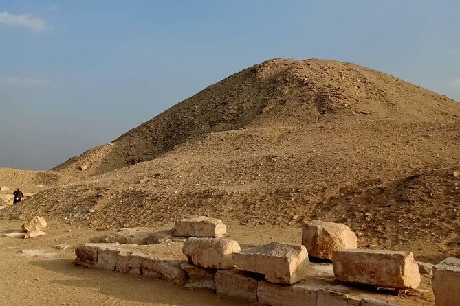 Day Tour to Giza pyramids & Sphinx & Memphis & Sakkara - FAQ
