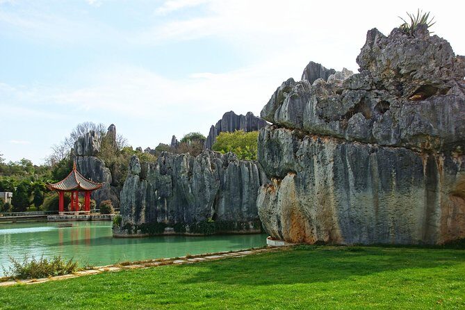 Day Tour to Kunming's Stone Forest and Jiuxiang Cave - Key Points