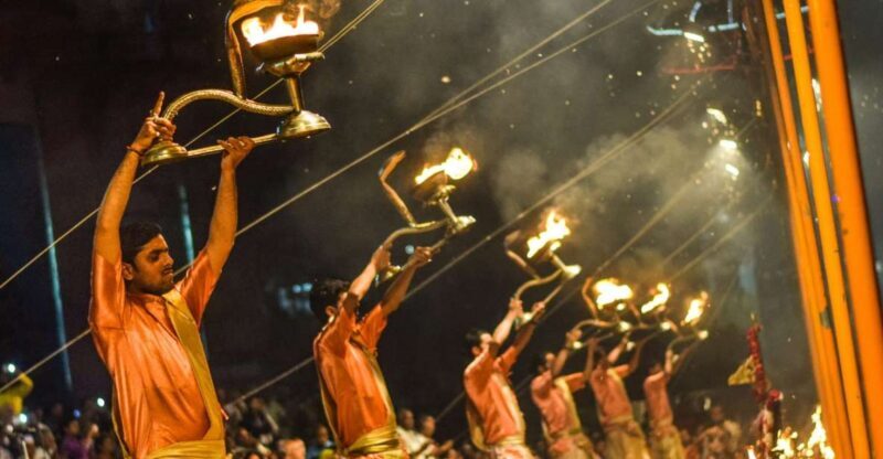 Day Tour to Sarnath with Boating & Ganga Aarti - A Stroll through Old Varanasi: The Heritage Walk