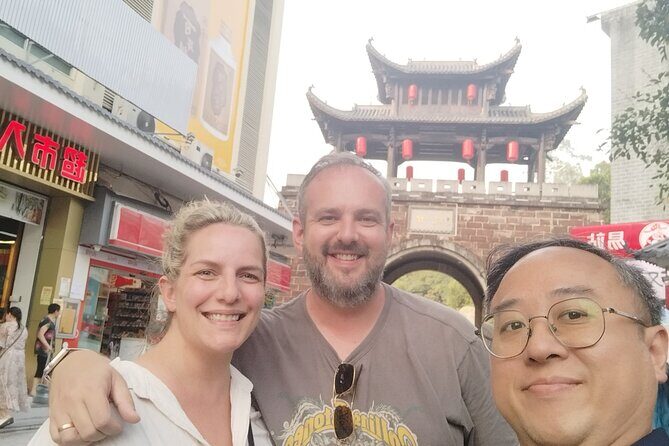 Day Tour to Shenzhen from Hong Kong by High Speed Bullet Train - Stop 5: Dongmen Pedestrian Street — The Heart of Shenzhen’s Commercial Life