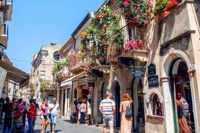Day tour to Taormina, Castelmola and Isola Bella - Who Should Book This Tour?