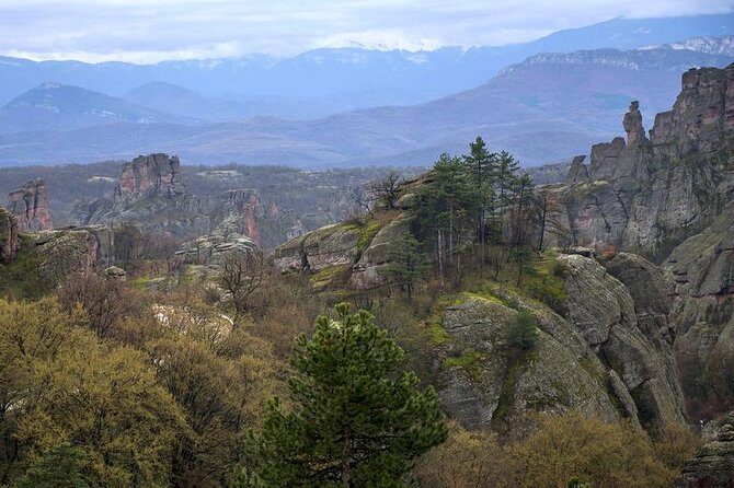 Day tour to the Natural wonders Belogradchik Rocks & Venetsa cave - Exploring the Tour Itinerary in Detail
