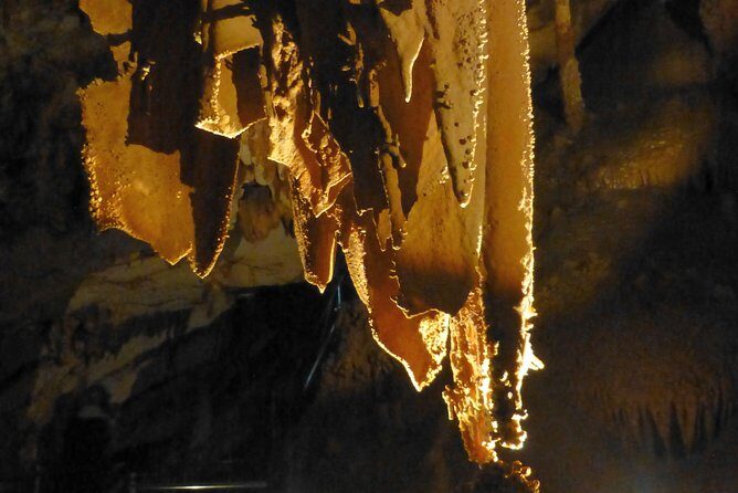 Day tour to the Natural wonders Belogradchik Rocks & Venetsa cave - Who Should Consider This Tour?