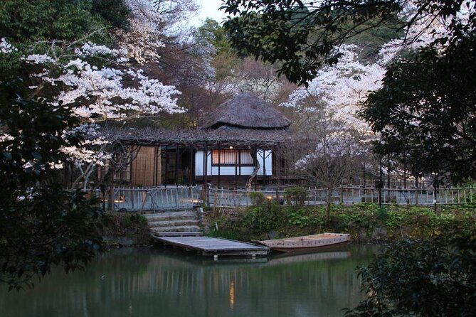 Day Tour to Yutoku Inari Shrine & Sachihime Sake Brewery| Fukuoka - Yutoku Inari Shrine: A Visual Feast and Cultural Landmark