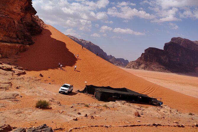 Day Tour / Traditional Meals / Over Night - An In-Depth Look at the Wadi Rum Sunset Tour