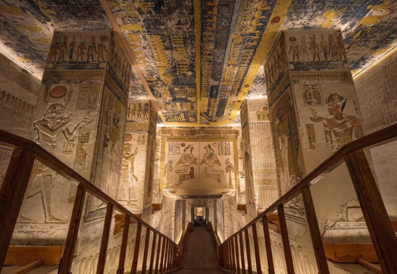 Day Tour visit Edfu Kom Ombo temples from Luxor - Key Points