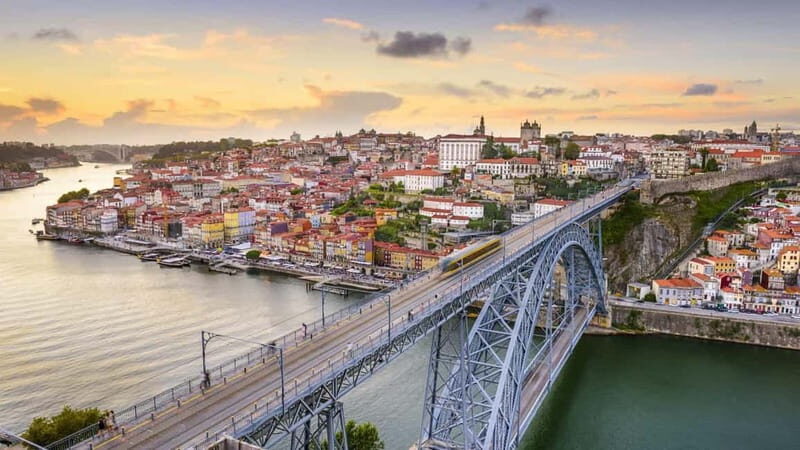 DAY TRIP BETWEEN LISBON AND PORTO (OR VICE VERSA) - Who Will Love This Tour?