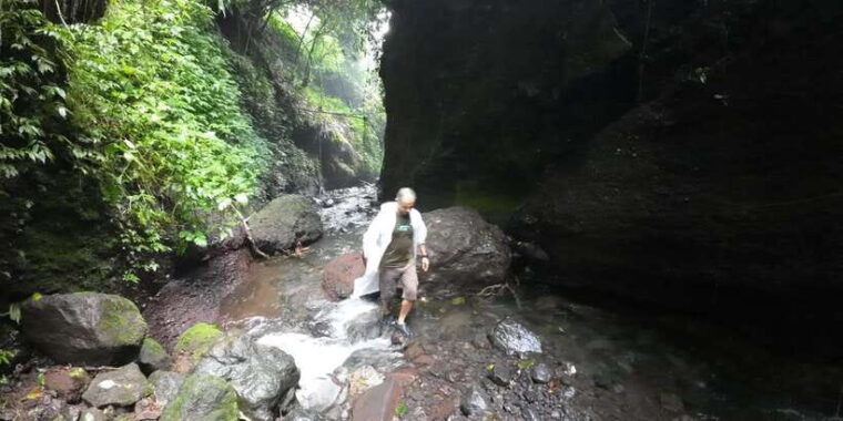 day-trip-bogor-jakarta-waterfall-all-in-tour-guide