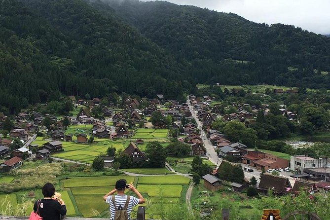 day-trip-bus-tour-from-kanazawa-station-weekend-only-world-heritage-shirakawago-day-bus-tour