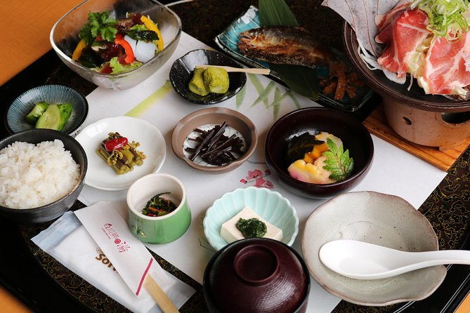 day-trip-bus-tour-from-kanazawa-station-weekend-only-world-heritage-shirakawago-day-bus-tour