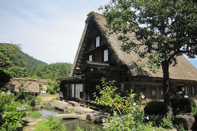 day-trip-bus-tour-from-kanazawa-station-weekend-only-world-heritage-shirakawago-day-bus-tour