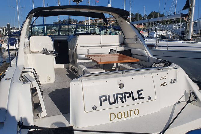 day-trip-by-private-yacht-to-curva-da-lomba-from-porto