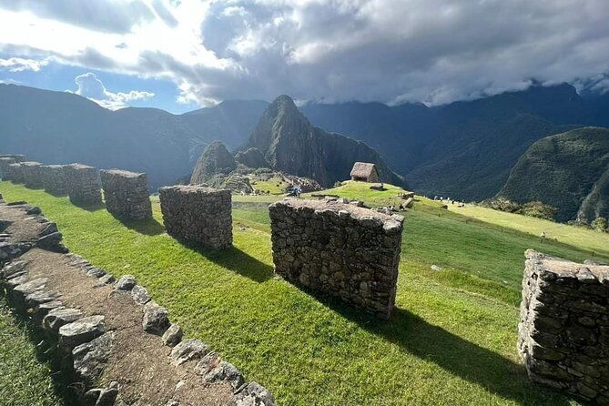 day-trip-by-train-to-machu-picchu-small-group