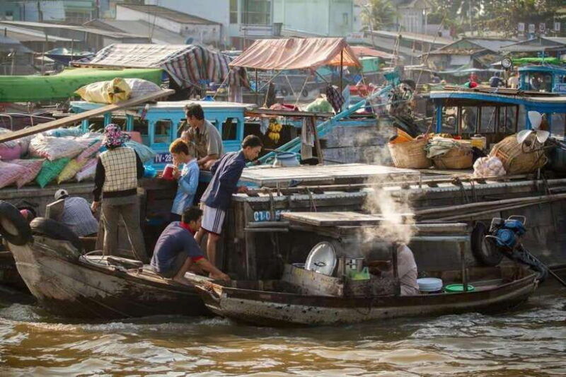 day-trip-floating-market-mua-xuan-forest-half-day-tour